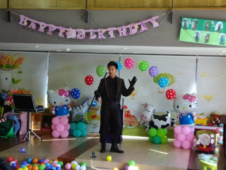 1120台南生日派對魔術小丑氣球表演+黃色小鴨人偶 (3)