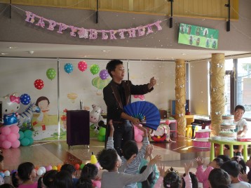 1120台南生日派對魔術小丑氣球表演+黃色小鴨人偶 (5)